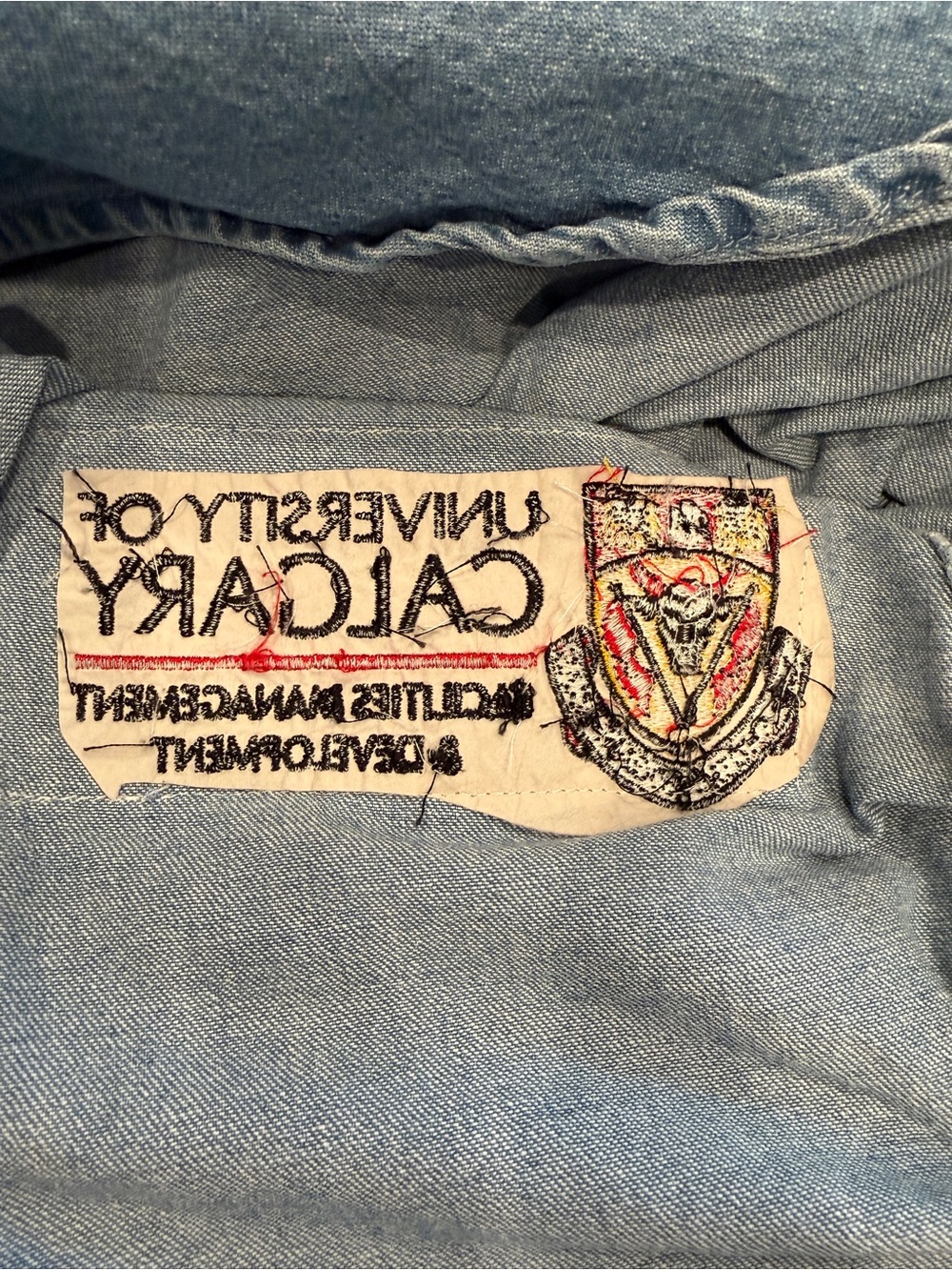 Vintage Denim Button Down with U of C and Alberta Patches Womens L - Picture 9 of 14